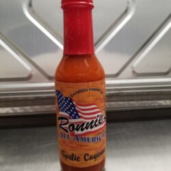 5 fl oz GARLIC CAYENNE SAUCE BOTTLE